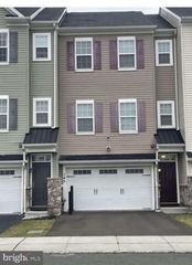 145 MERCER CT, Fairless Hills, PA 19030