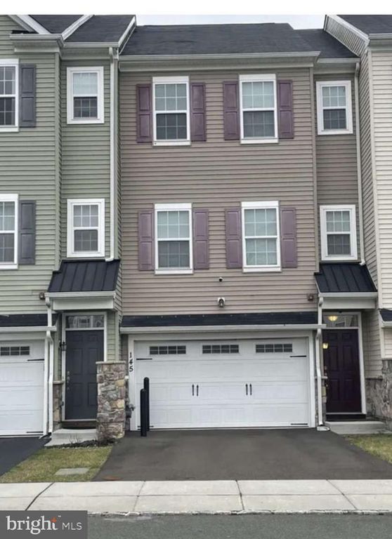145 MERCER CT, Fairless Hills, PA 19030