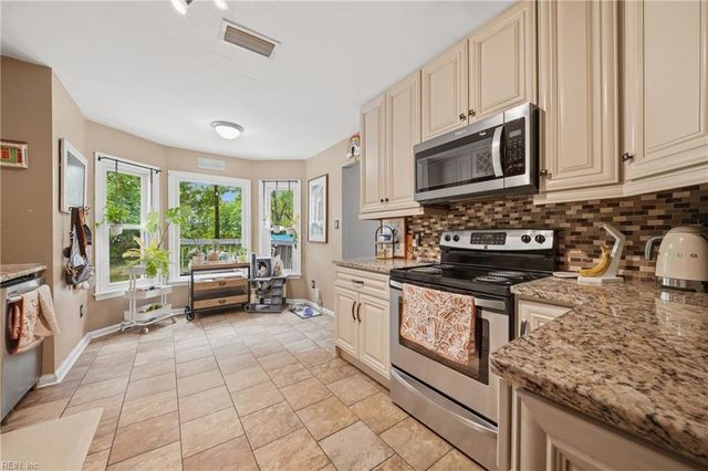 636 Bridgewater ARCH, Virginia Beach, VA 23462