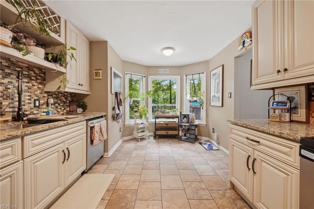 636 Bridgewater ARCH, Virginia Beach, VA 23462