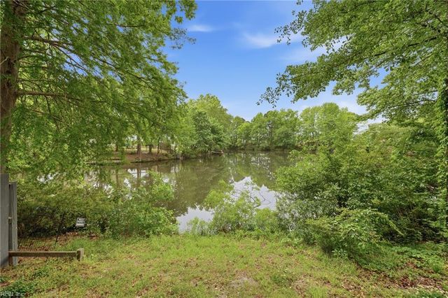 636 Bridgewater ARCH, Virginia Beach, VA 23462