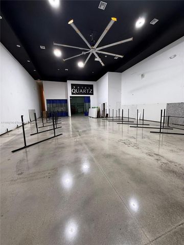 7711 NW 46th St 6, Doral, FL 33166