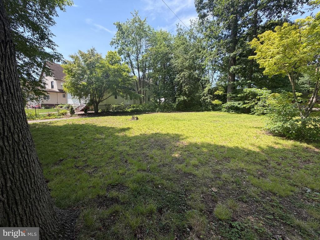 108 STRATFORD AVE, Aldan, PA 19018