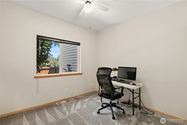 20321 124th Street Ct E, Sumner, WA 98391