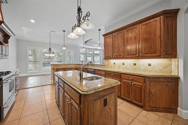 104 Short Putt Drive, Waxahachie, TX 75165