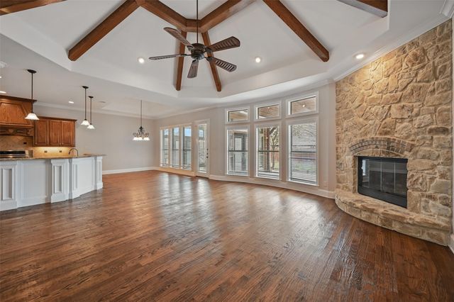 104 Short Putt Drive, Waxahachie, TX 75165
