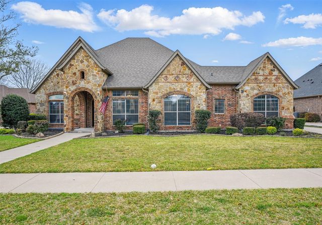 104 Short Putt Drive, Waxahachie, TX 75165