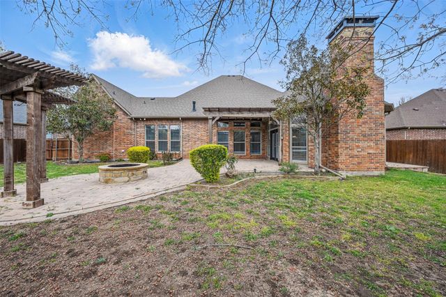 104 Short Putt Drive, Waxahachie, TX 75165
