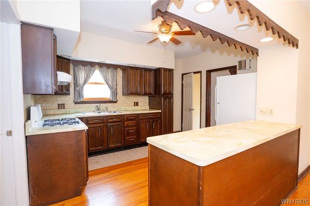 30 Modern Avenue, Lackawanna, NY 14218