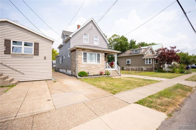30 Modern Avenue, Lackawanna, NY 14218