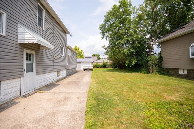 30 Modern Avenue, Lackawanna, NY 14218