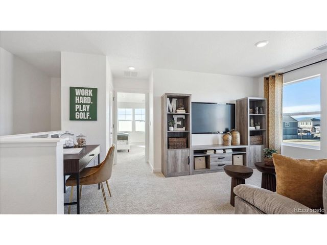 9833 Bahama St, Commerce City, CO 80022