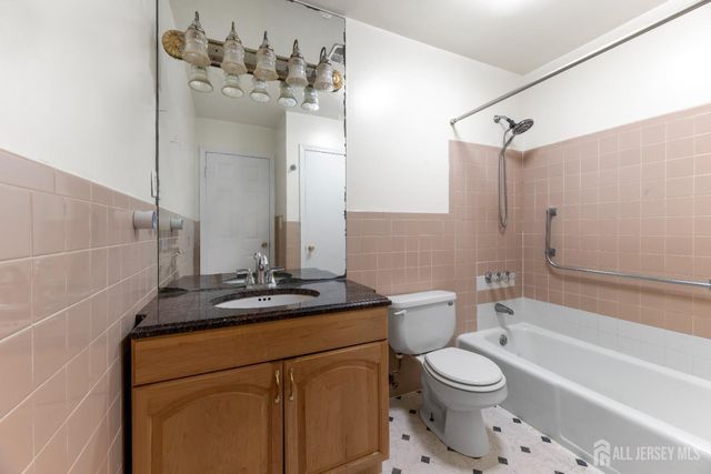 20 Phelps Avenue, New Brunswick, NJ 08901