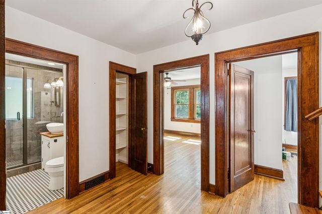 321 S Pine Street, Walhalla, SC 29691
