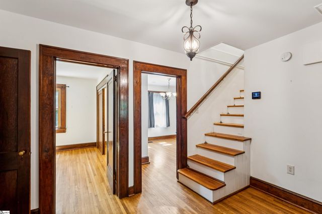 321 S Pine Street, Walhalla, SC 29691