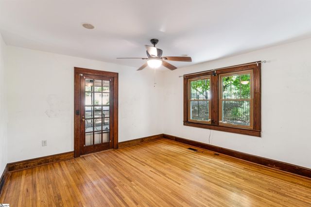 321 S Pine Street, Walhalla, SC 29691