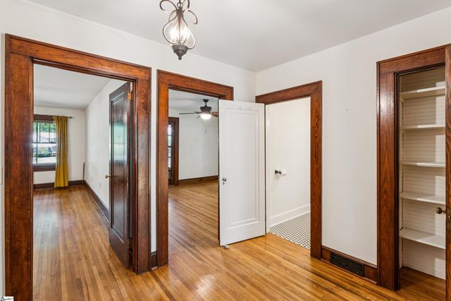321 S Pine Street, Walhalla, SC 29691