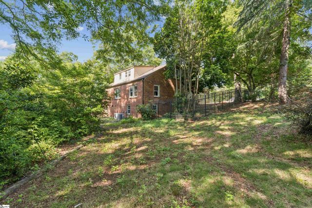 321 S Pine Street, Walhalla, SC 29691