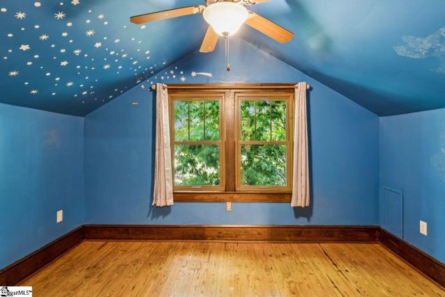 321 S Pine Street, Walhalla, SC 29691