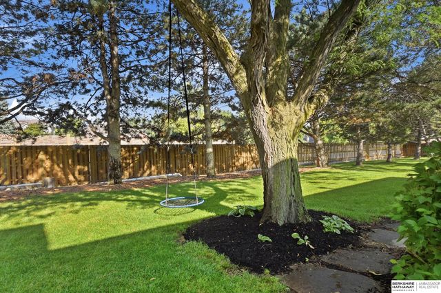 6608 S 107th Street, Omaha, NE 68127