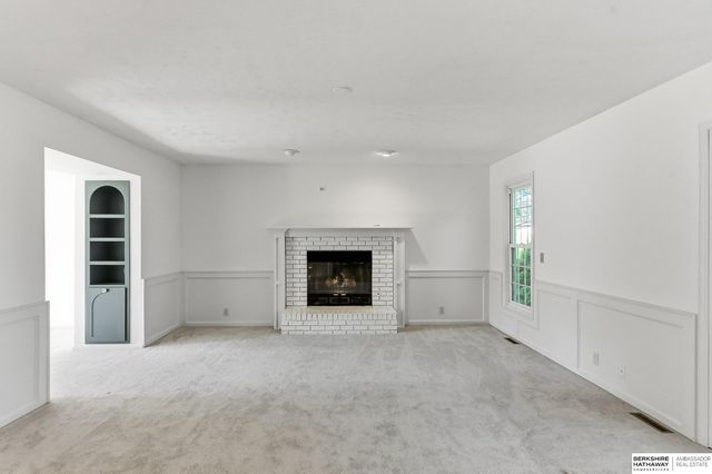 6608 S 107th Street, Omaha, NE 68127