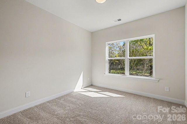 564 W Wilson Avenue, Mooresville, NC 28115