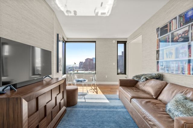 110 Sudbury Street 4002, Boston, MA 02114