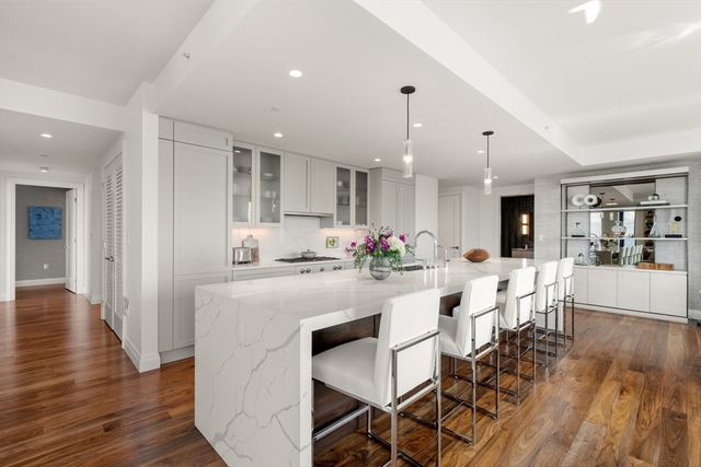 110 Sudbury Street 4002, Boston, MA 02114