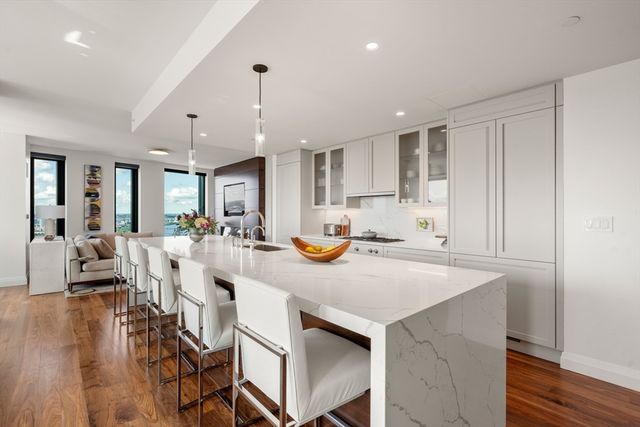 110 Sudbury Street 4002, Boston, MA 02114