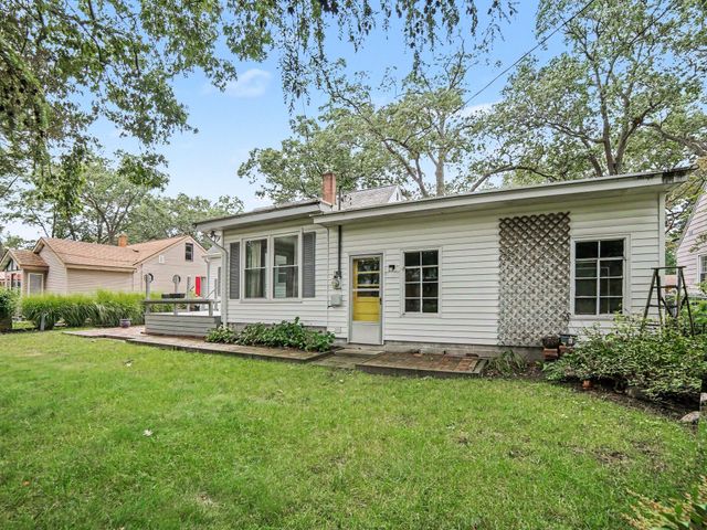 3554 Mccracken Street, Norton Shores, MI 49441
