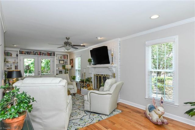 309 Guilford Road Guilford Road, Jamestown, NC 27282