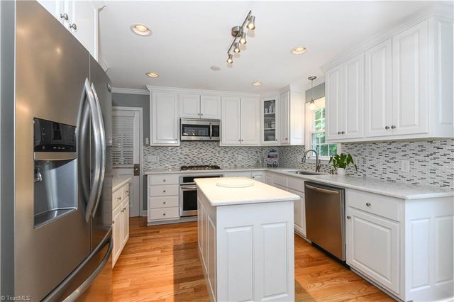 309 Guilford Road Guilford Road, Jamestown, NC 27282