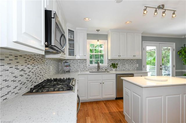 309 Guilford Road Guilford Road, Jamestown, NC 27282