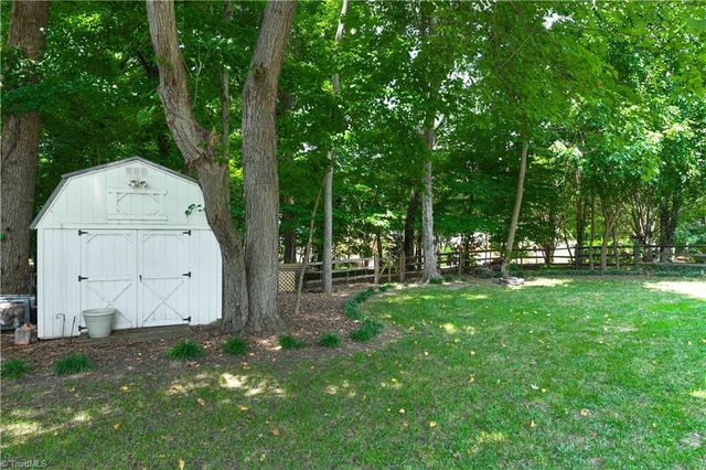 309 Guilford Road Guilford Road, Jamestown, NC 27282