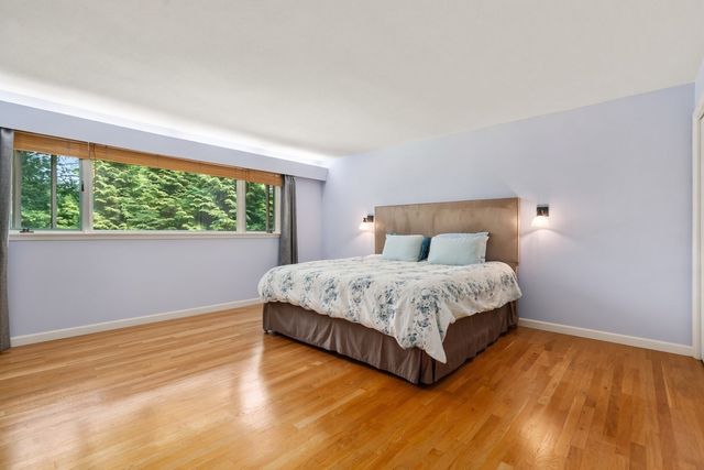 90 Aylesbury Road, Worcester, MA 01609