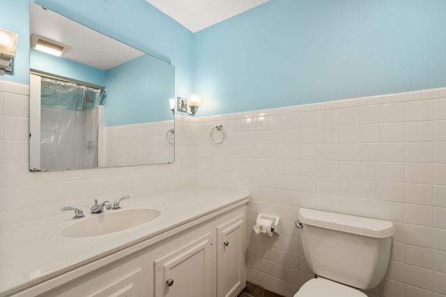90 Aylesbury Road, Worcester, MA 01609