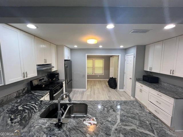 60 Harlan Road SW, Atlanta, GA 30311