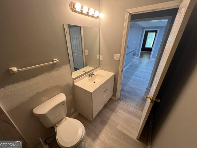 60 Harlan Road SW, Atlanta, GA 30311