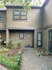 11627 E Briar Patch Dr, Midlothian, VA 23113
