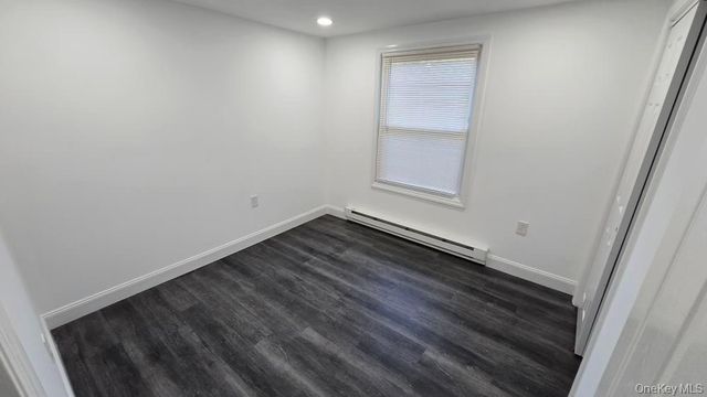 135 Village Circle W, Manorville, NY 11949