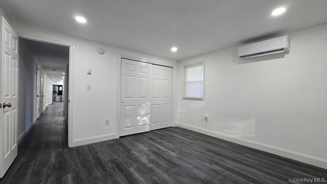 135 Village Circle W, Manorville, NY 11949