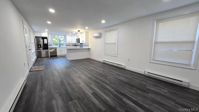 135 Village Circle W, Manorville, NY 11949