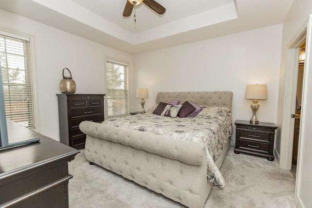 2212 Brookefield Dr, Salina, KS 67401