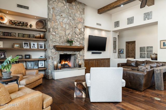 4610 E MEADOWVIEW Drive, Gilbert, AZ 85298