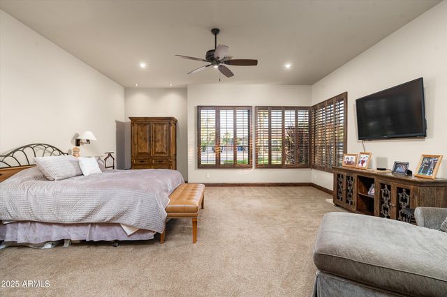 4610 E MEADOWVIEW Drive, Gilbert, AZ 85298