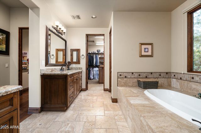 4610 E MEADOWVIEW Drive, Gilbert, AZ 85298