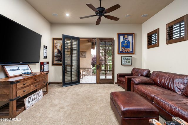 4610 E MEADOWVIEW Drive, Gilbert, AZ 85298