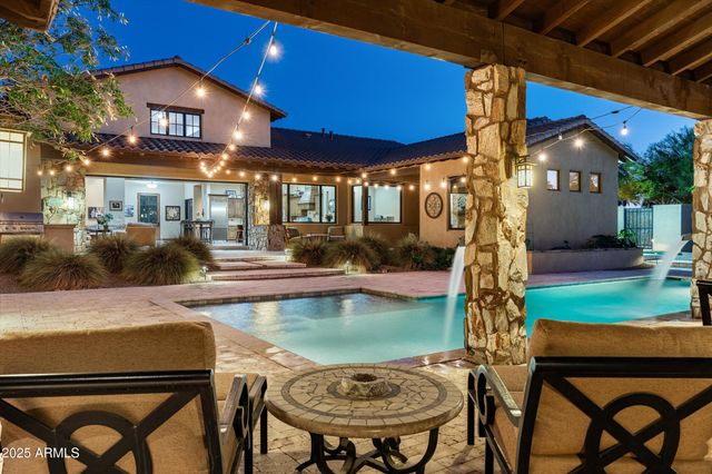 4610 E MEADOWVIEW Drive, Gilbert, AZ 85298