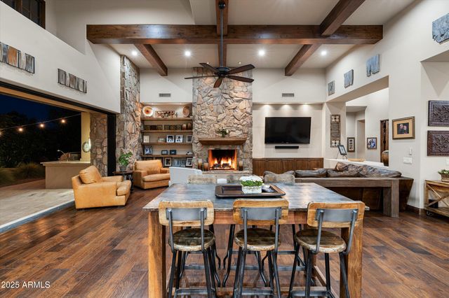 4610 E MEADOWVIEW Drive, Gilbert, AZ 85298