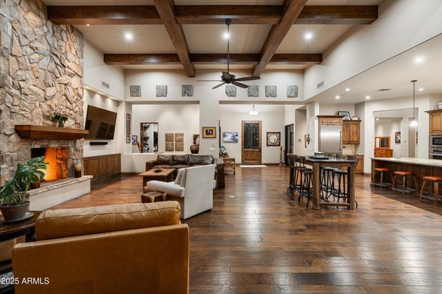 4610 E MEADOWVIEW Drive, Gilbert, AZ 85298